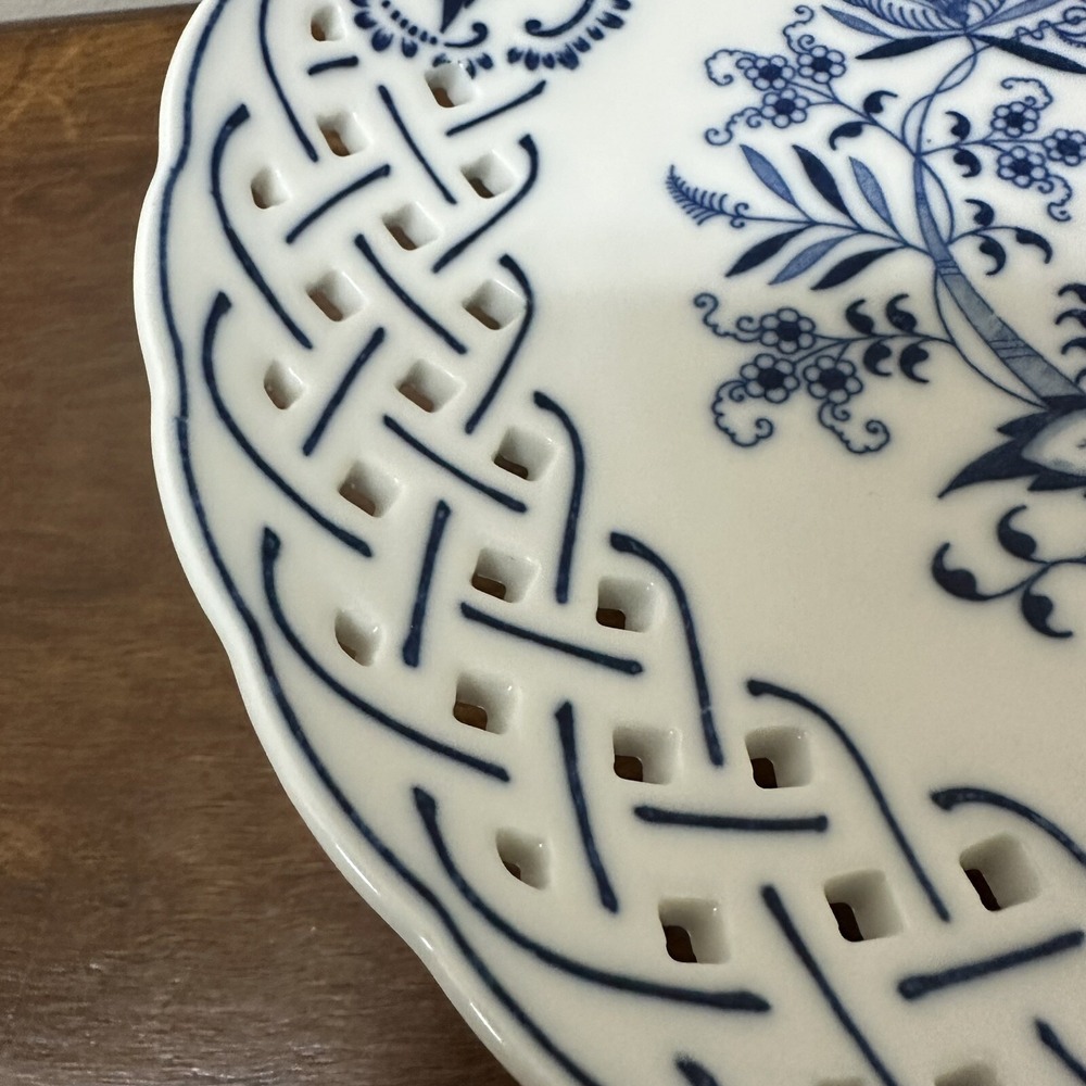 Blue Danube Blue Onion Reticulated Cake Plate Stand 8.5" Made In Japan - Picture 4 of 11